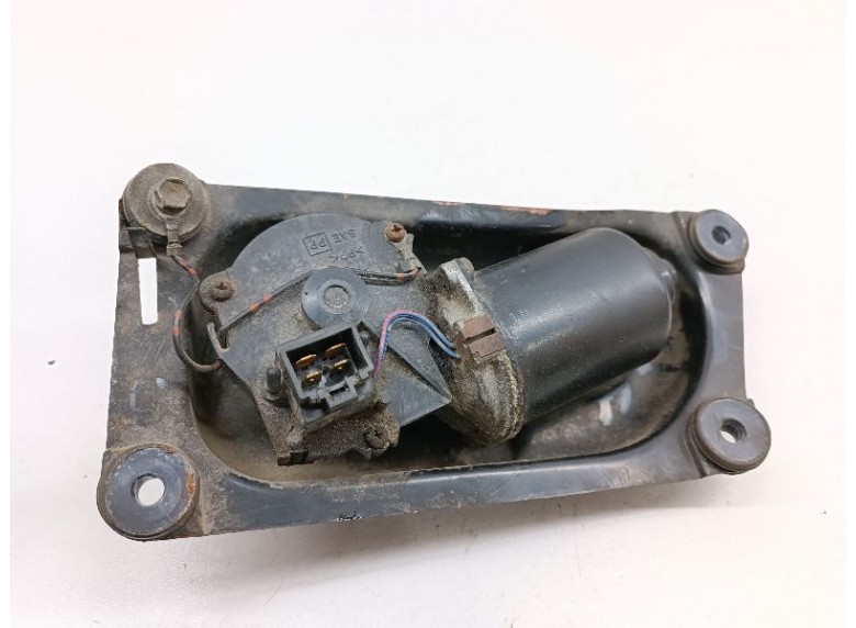 Моторчик передних стеклоочистителей (дворников) к Suzuki XL7