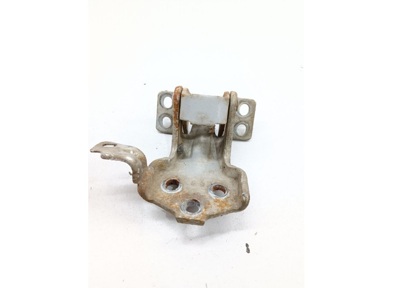 Петля крышки багажника к Suzuki XL7, 2004г.