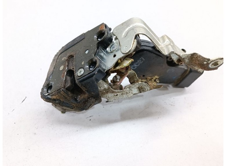 Замок багажника к Замок багажника к Suzuki XL7 undefined г. XL7