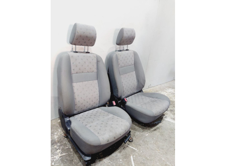 Салон (комплект сидений) к Hyundai Getz, 2003г.