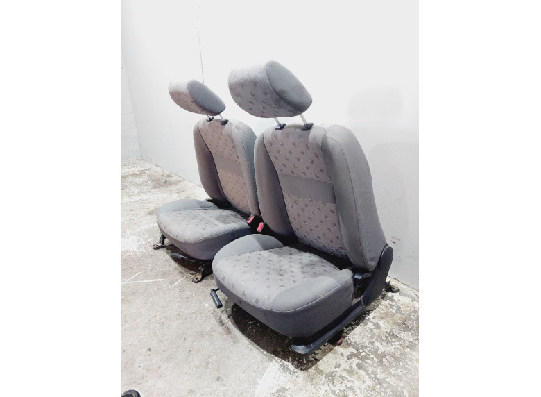 Салон (комплект сидений) к Hyundai Getz, 2003г.