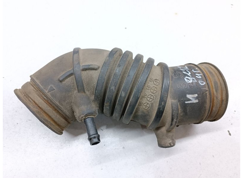 Патрубок воздушного фильтра к Hyundai Getz, 2003г.