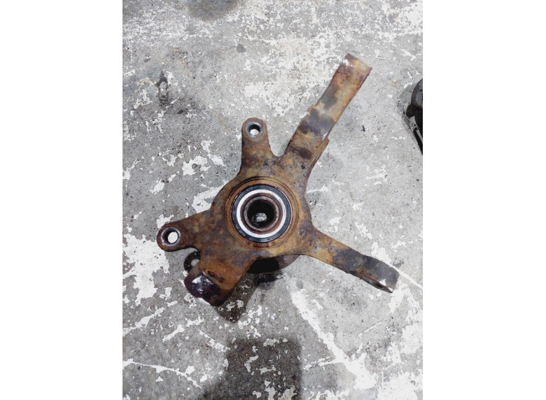 Ступица передняя правая к Hyundai Getz, 2003г.