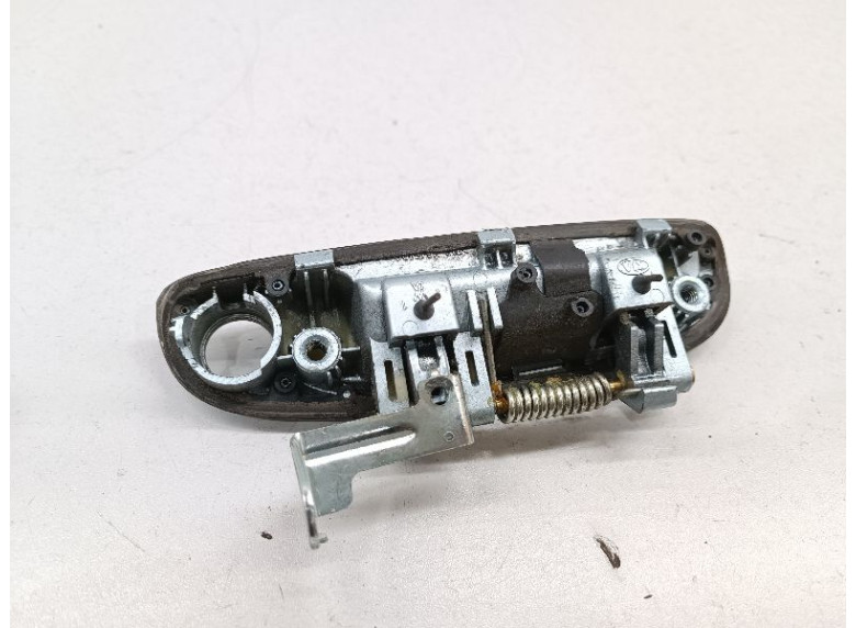 Ручка наружная передняя правая к Kia Rio, 2005г.