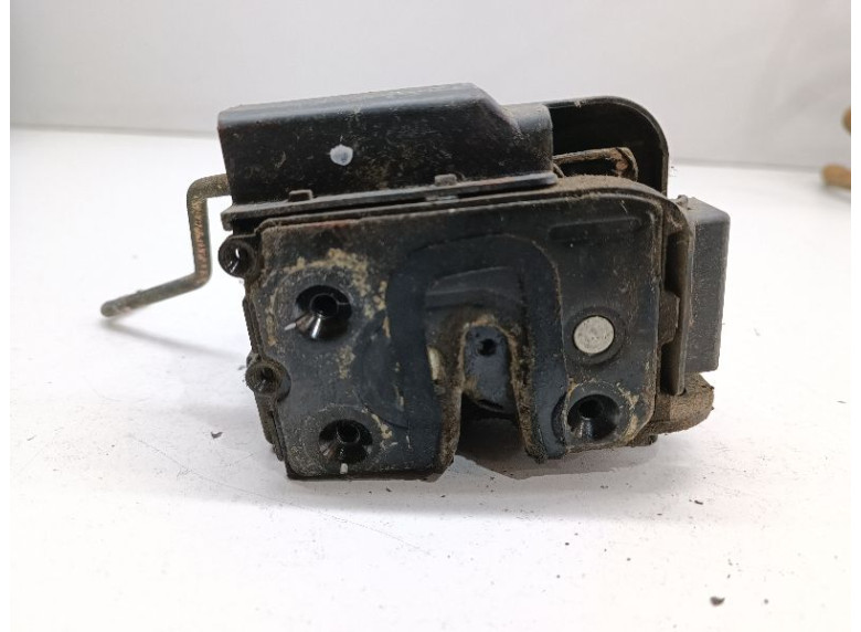 Замок двери задней правой к Hyundai Getz, 2004г.