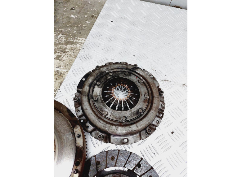 Комплект сцепления к Fiat Punto, 2010г.