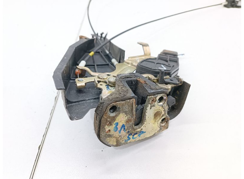 Замок двери задней левой к Geely SC7, 2013г.