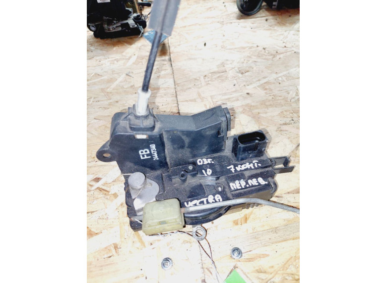 Замок двери передней левой к Opel Vectra, 2004г.