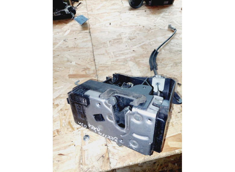 Замок двери передней левой к Opel Vectra, 2004г.