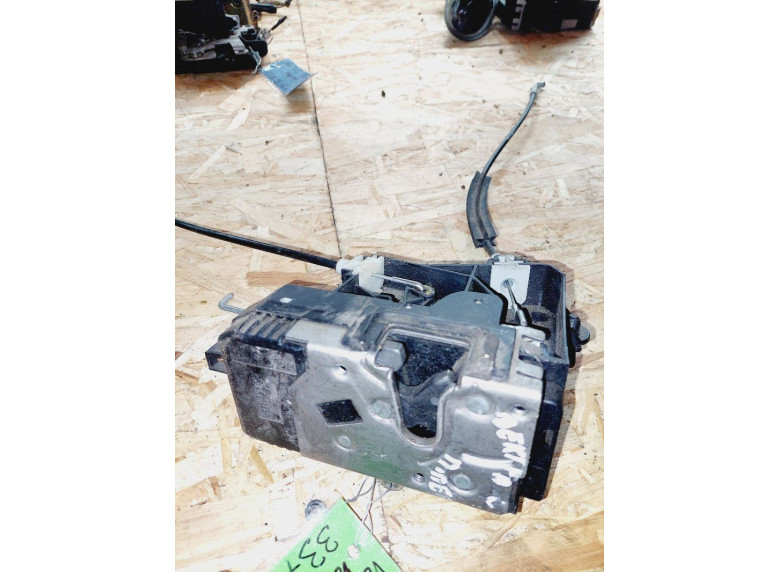 Замок двери передней левой к Opel Vectra, 2004г.