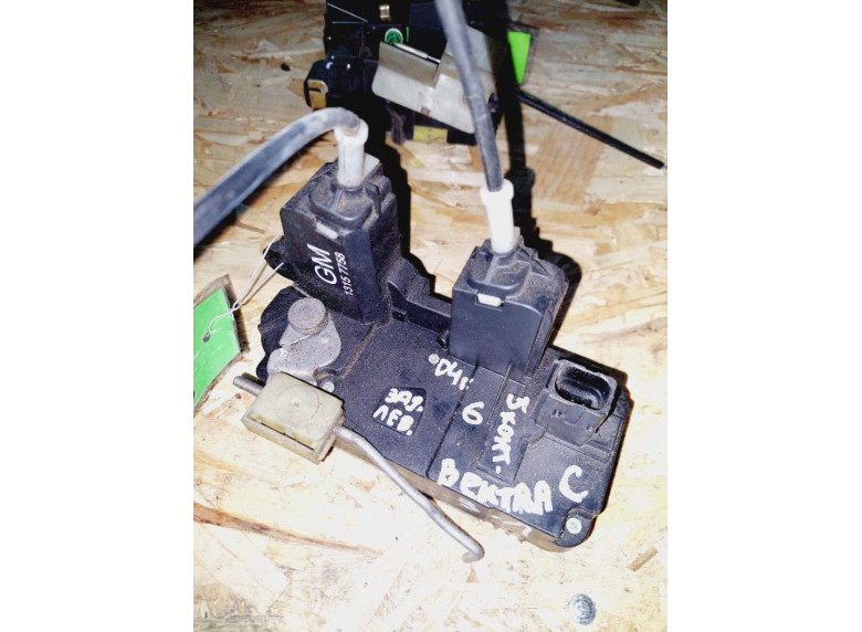 Замок двери задней левой к Opel Vectra, 2004г.