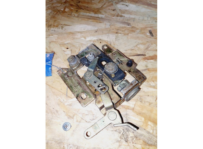 Замок двери сдвижной к Volkswagen Transporter, 1996г.