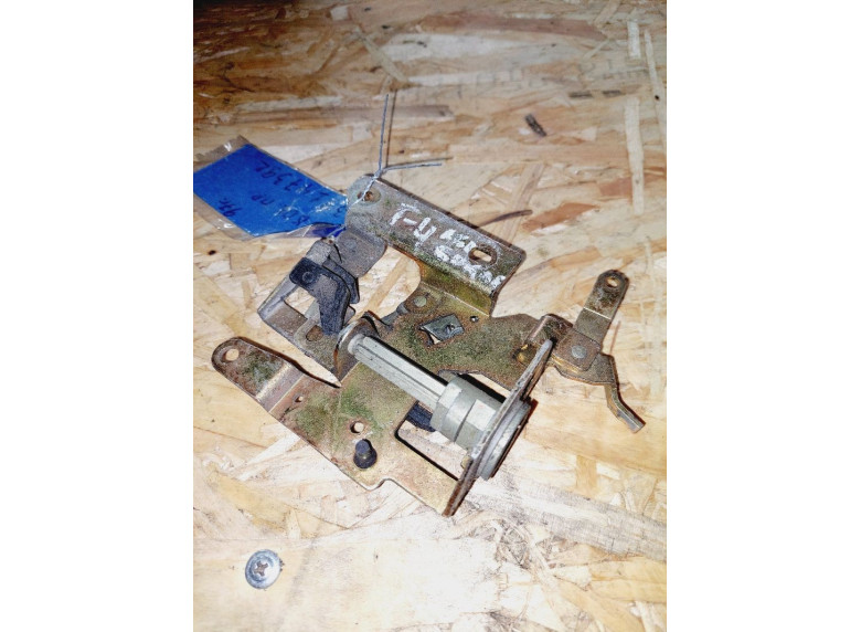 Замок двери сдвижной к Volkswagen Transporter, 1996г.