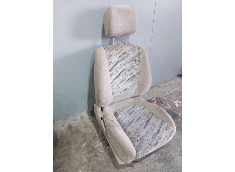 Сиденье переднее правое к Сиденье переднее правое к Mazda Demio undefined г. Demio