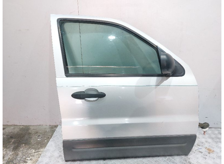 Замок двери передней правой к Ford Escape, 2004г.