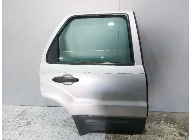 Дверь задняя правая к Ford Escape, 2004г.