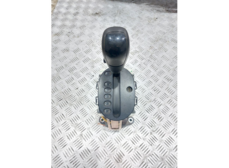 Кулиса к Ford Escape, 2004г.