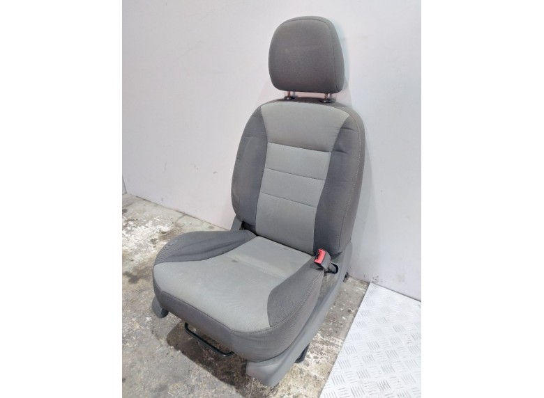 Сиденье переднее правое к Сиденье переднее правое к Ford Escape undefined г. Escape