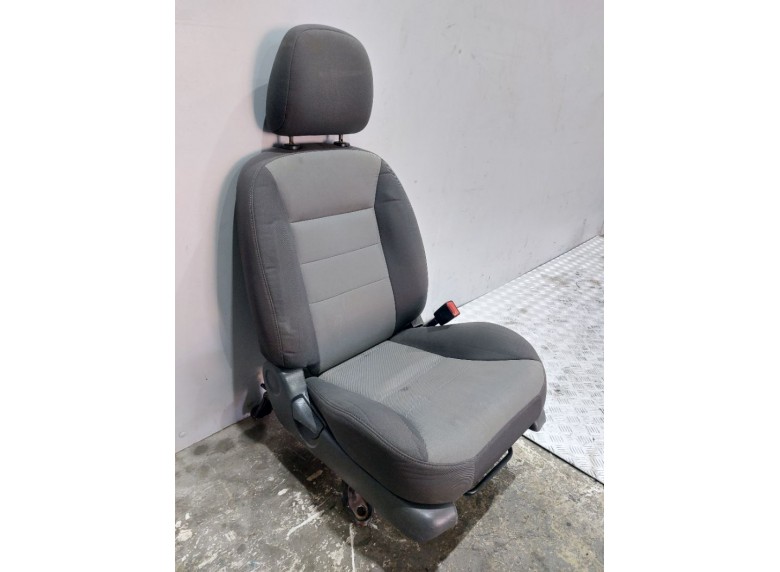 Сиденье переднее правое к Сиденье переднее правое к Ford Escape undefined г. Escape