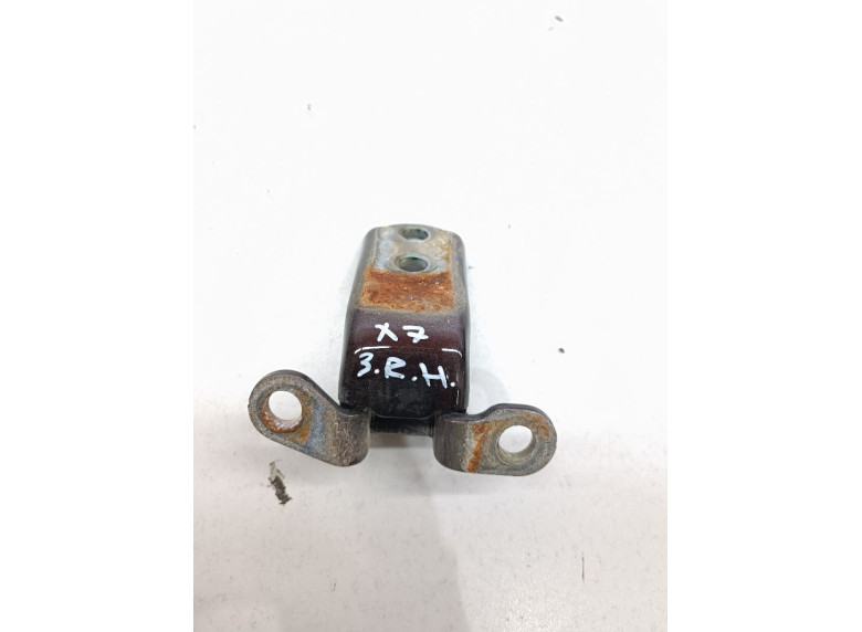 Петля двери задней правой к Geely Emgrand X7, 2017г.