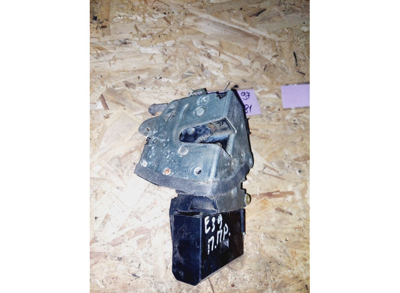 Замок двери передней правой к BMW 5 E39, 1997г.