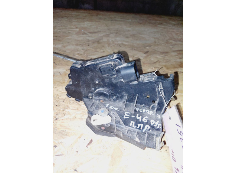 Замок двери передней правой к BMW 3 E46, 2001г.