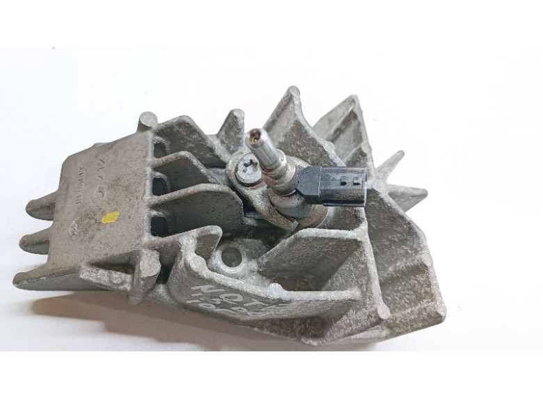 Кронштейн двигателя к Nissan Note