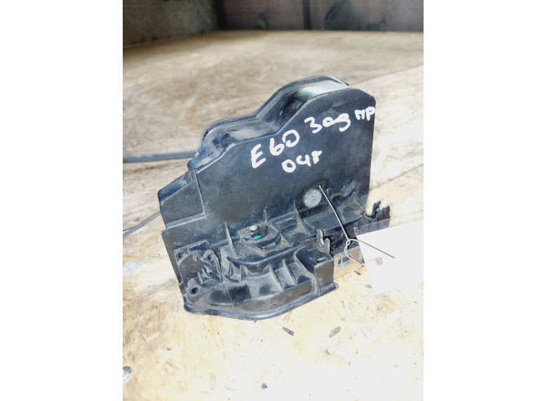 Замок двери задней правой к BMW 5 E60/E61, 2005г.