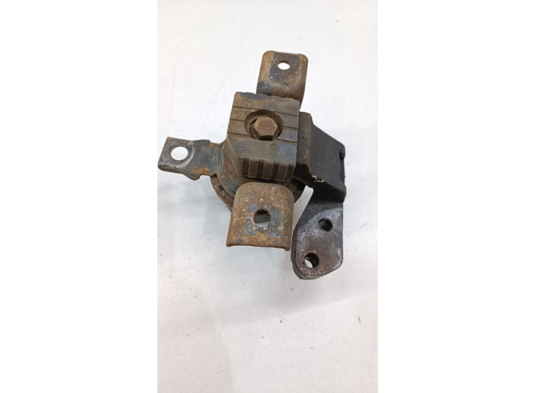 Подушка крепления двигателя к Geely CK, 2010г.