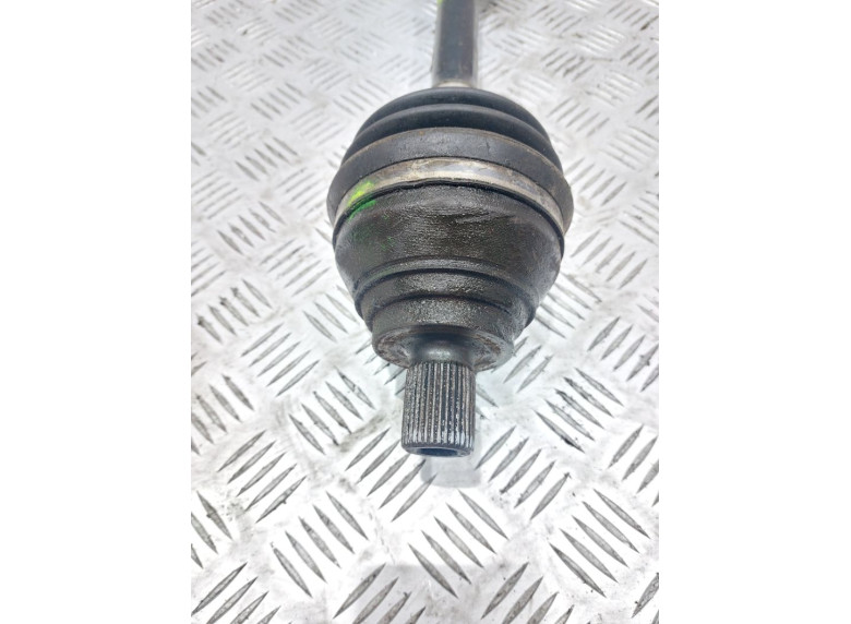 Полуось передняя левая (приводной вал, ШРУС) к Полуось передняя левая (приводной вал, ШРУС) к Skoda Octavia undefined г. Octavia