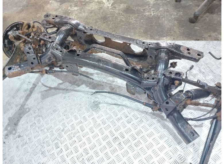 Балка подвески задняя к Geely Emgrand X7, 2017г.