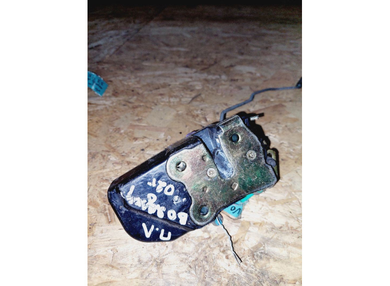 Замок двери передней левой к Замок двери передней левой к Chrysler Voyager undefined г. Voyager