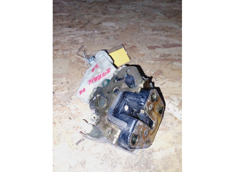 Замок двери задней левой к Замок двери задней левой к Nissan X-Trail undefined г. X-Trail