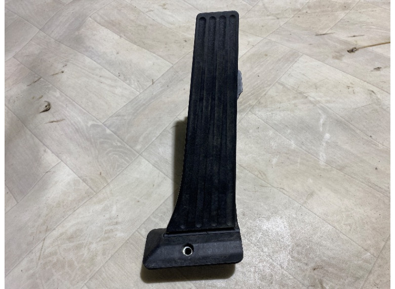 Педаль газа к BMW 3 F30/F31/GT F34, 2017г.