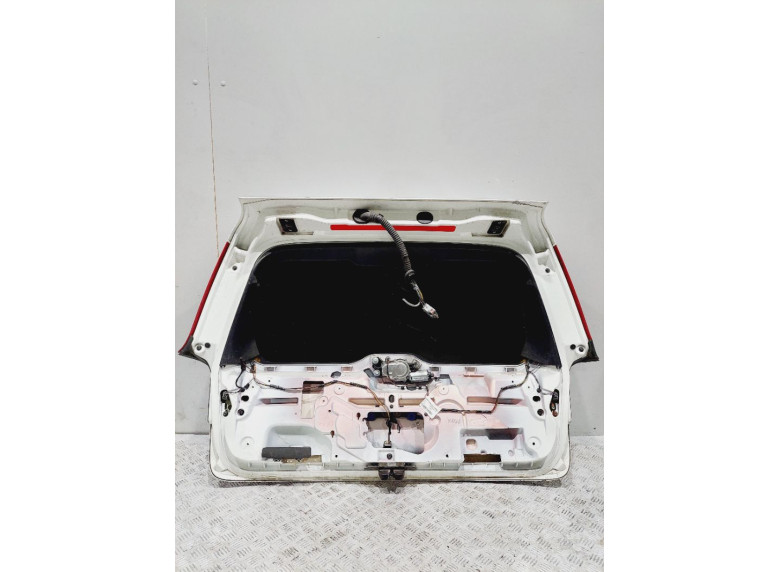 Крышка багажника (дверь 3-5) к Volvo V70, 2010г.