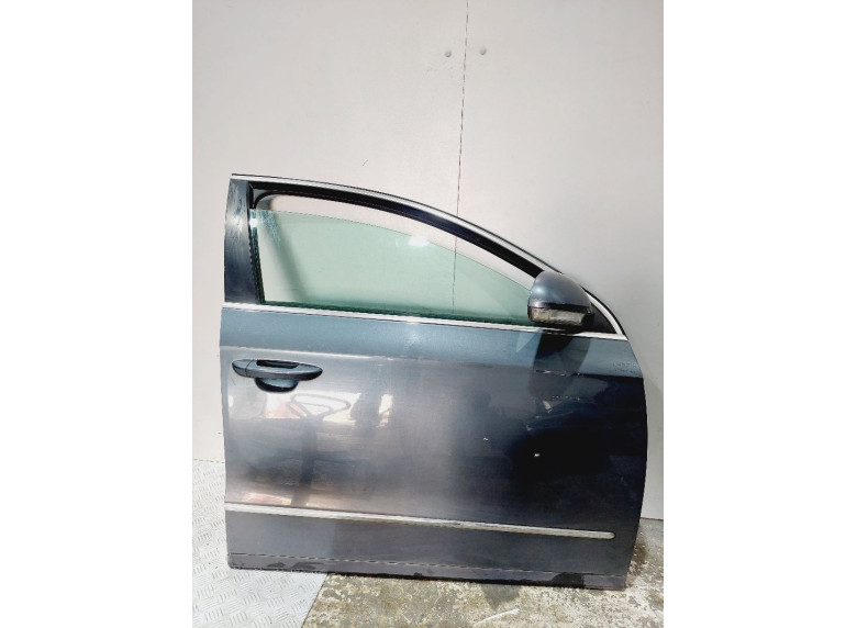 Замок двери передней правой к Volkswagen Passat, 2008г.