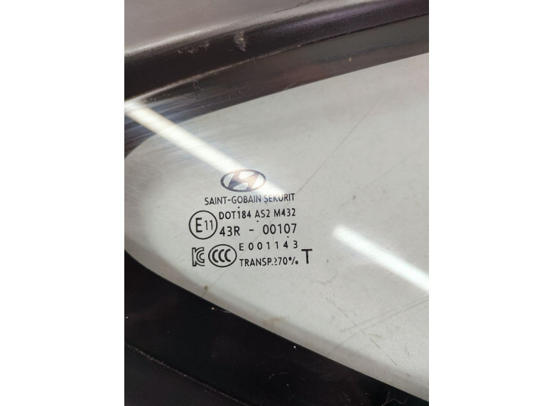 Стекло кузовное боковое правое к Hyundai ix35, 2014г.