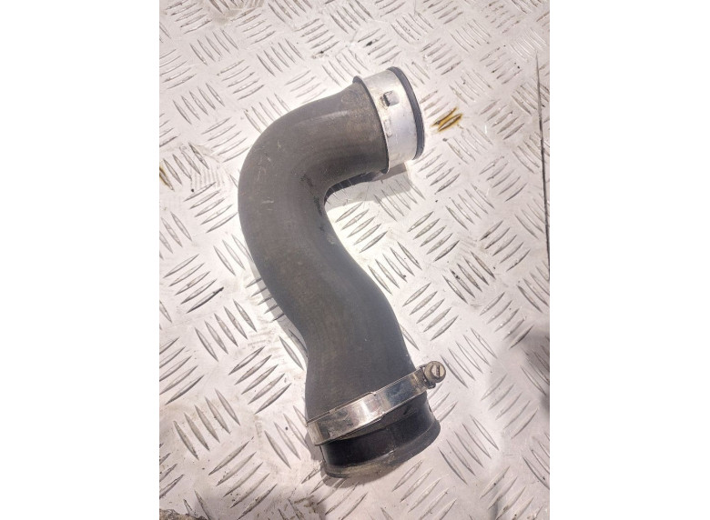 Патрубок интеркулера к Volkswagen Passat, 2008г.