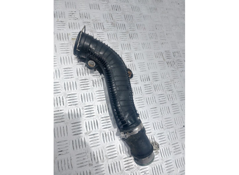 Патрубок интеркулера к Volkswagen Passat, 2008г.