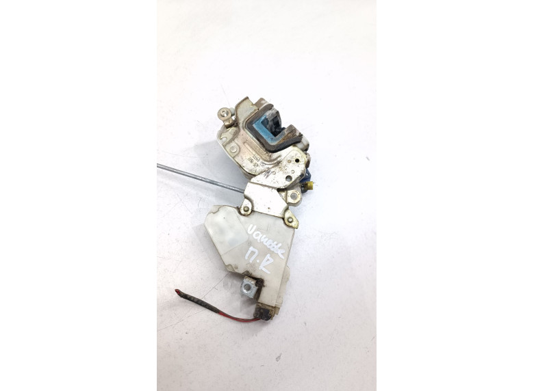 Замок двери передней правой к Nissan Vanette