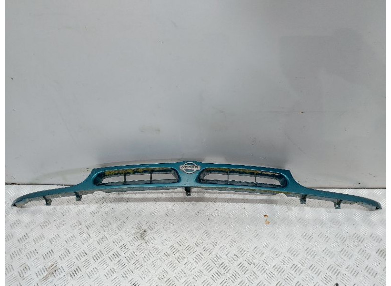 Решетка радиатора к Nissan Vanette