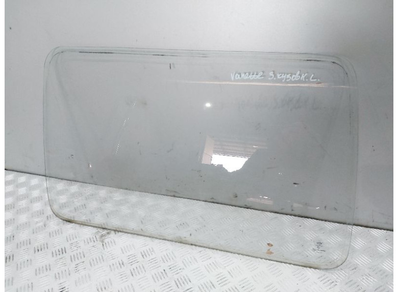 Стекло кузовное боковое левое к Nissan Vanette