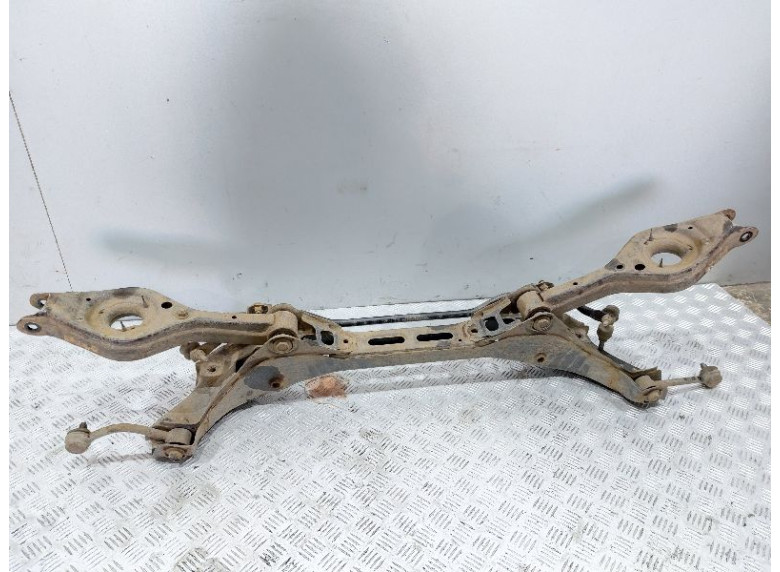 Балка подвески задняя к Hyundai ix35, 2014г.