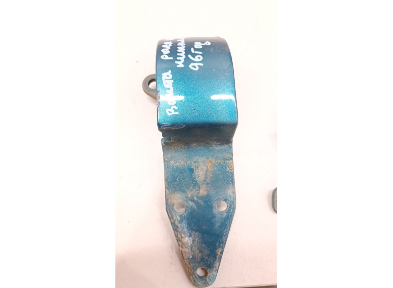 Петля двери задней правой к Nissan Vanette