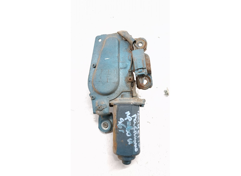 Моторчик заднего стеклоочистителя (дворника) к Моторчик заднего стеклоочистителя (дворника) к Nissan Vanette undefined г. Vanette