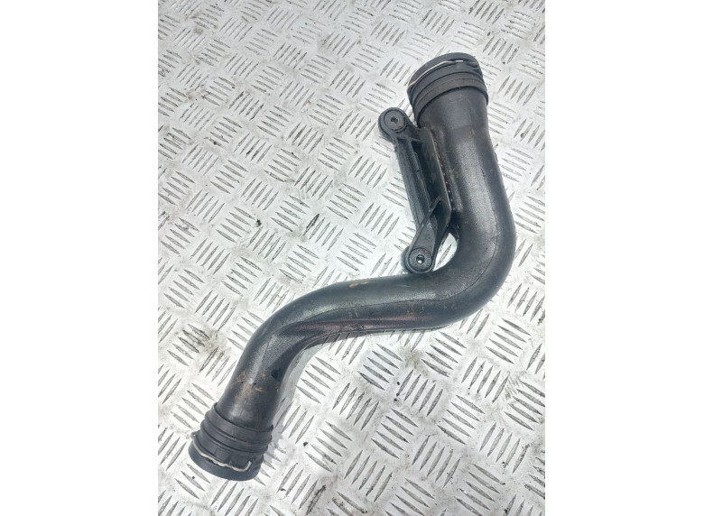 Патрубок интеркулера к Volkswagen Golf, 2005г.