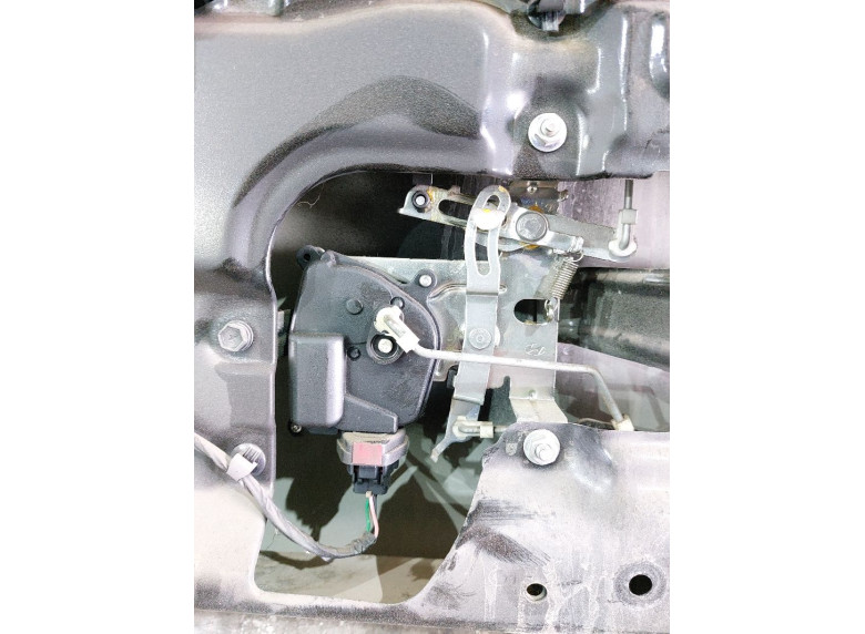 Активатор замка багажника к Hyundai Tucson, 2008г.