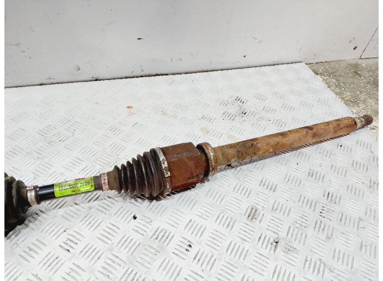 Полуось передняя правая (приводной вал, ШРУС) к Volvo V70, 2011г.
