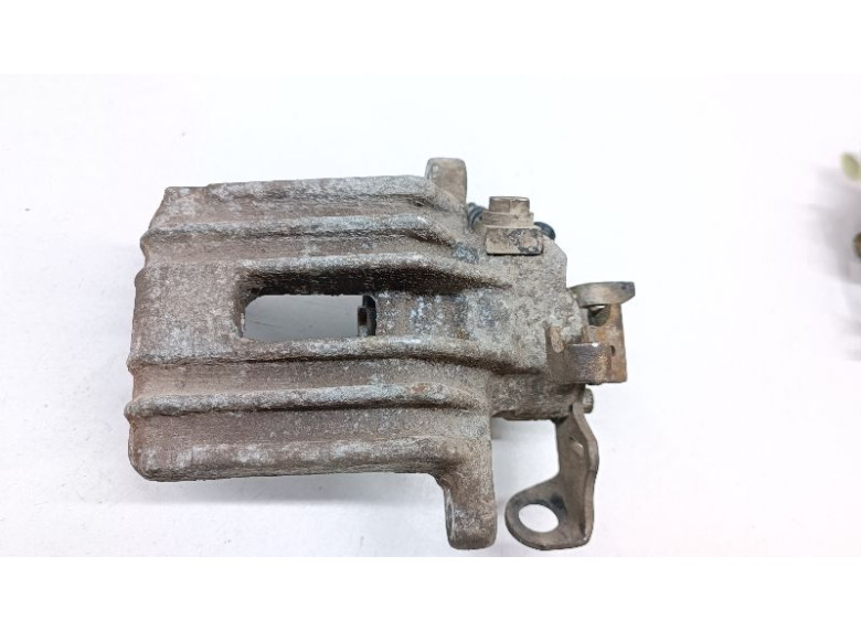 Суппорт задний левый к Volkswagen Polo, 2004г.