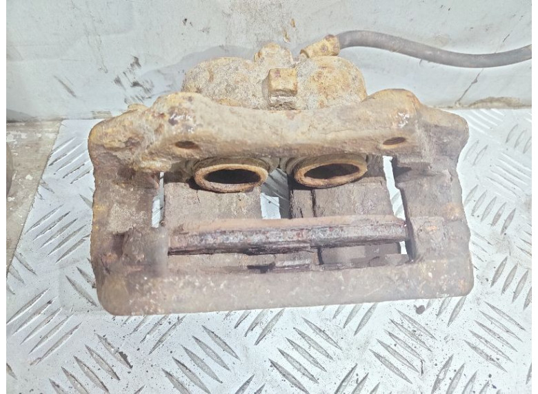 Суппорт передний левый к Суппорт передний левый к Nissan Vanette undefined г. Vanette